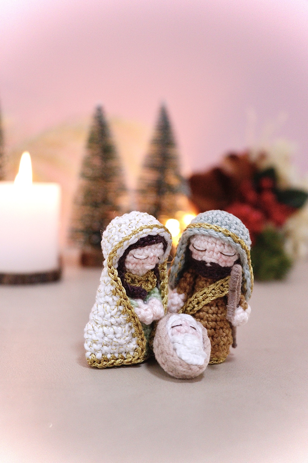 Mini Mini Sagrada Família em amigurumi