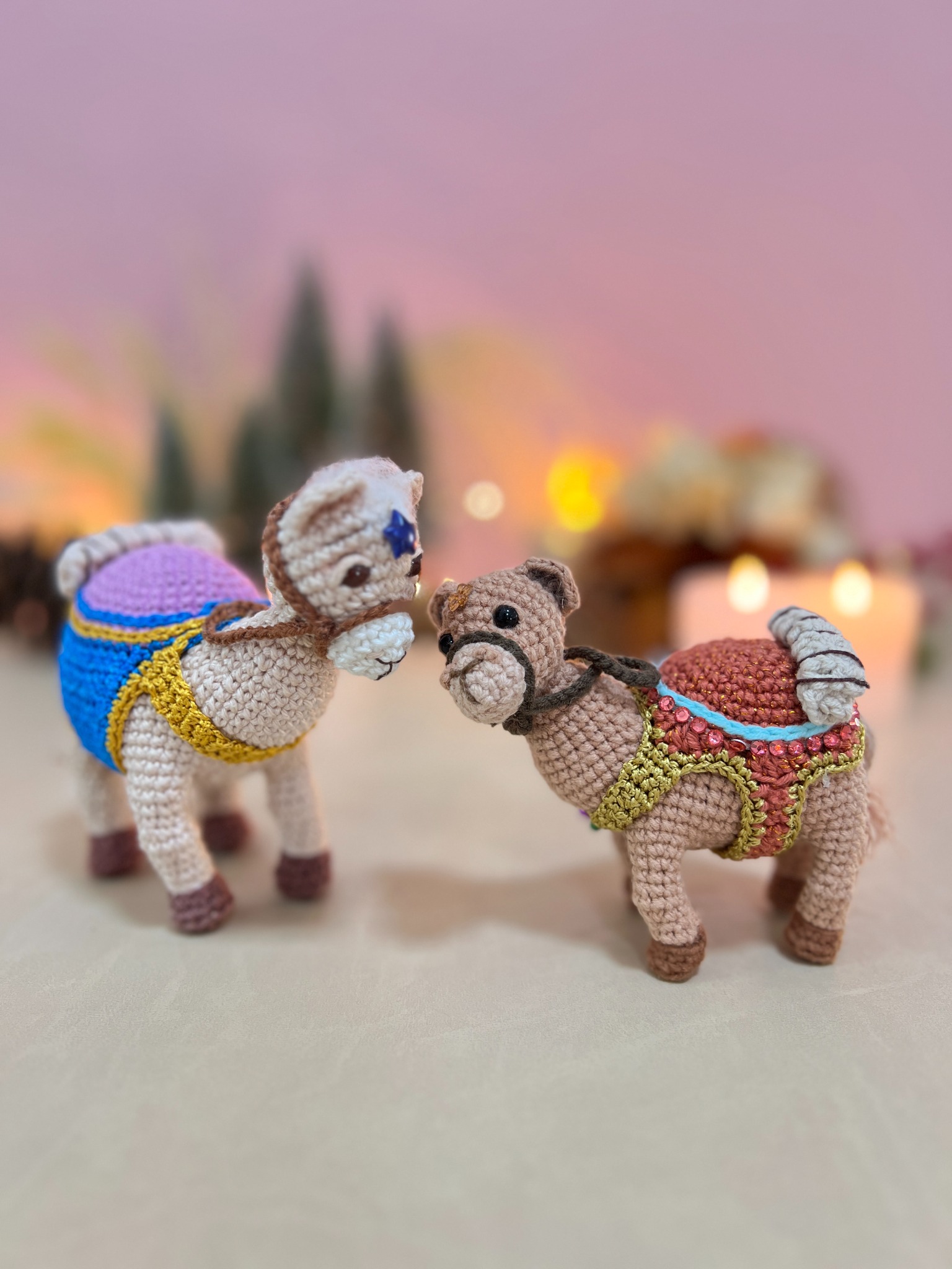 Camelos em amigurumi do presépio do Ponto Mágico
