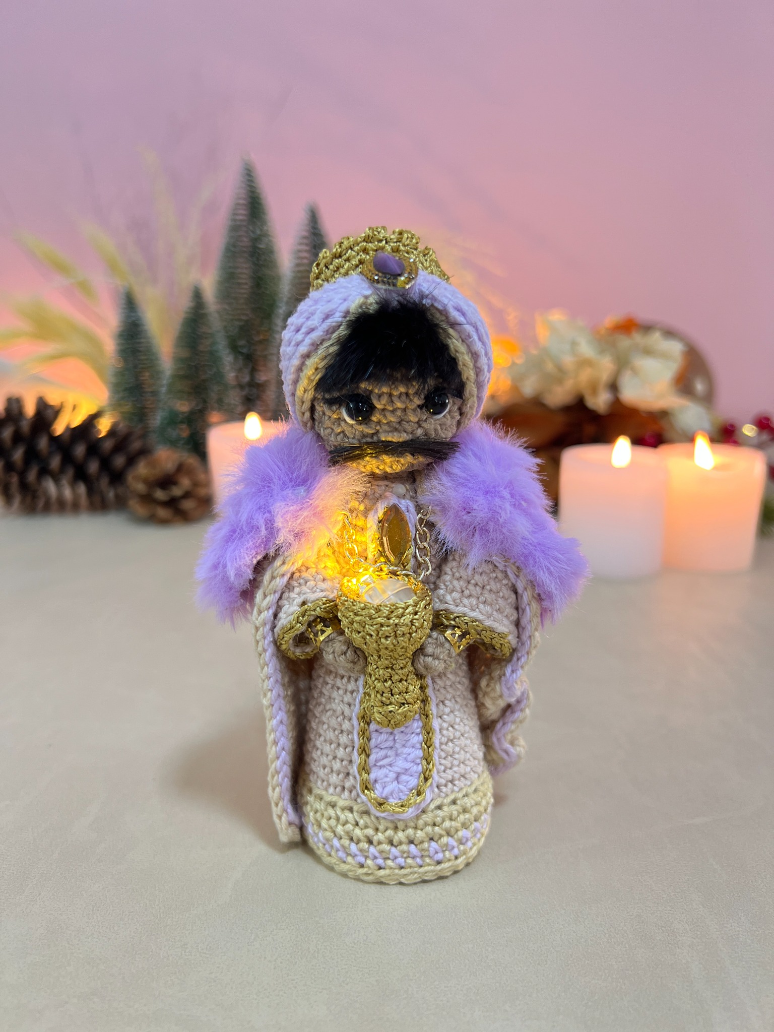Detalhes dos Reis Magos em amigurumi do presépio do Ponto Mágico